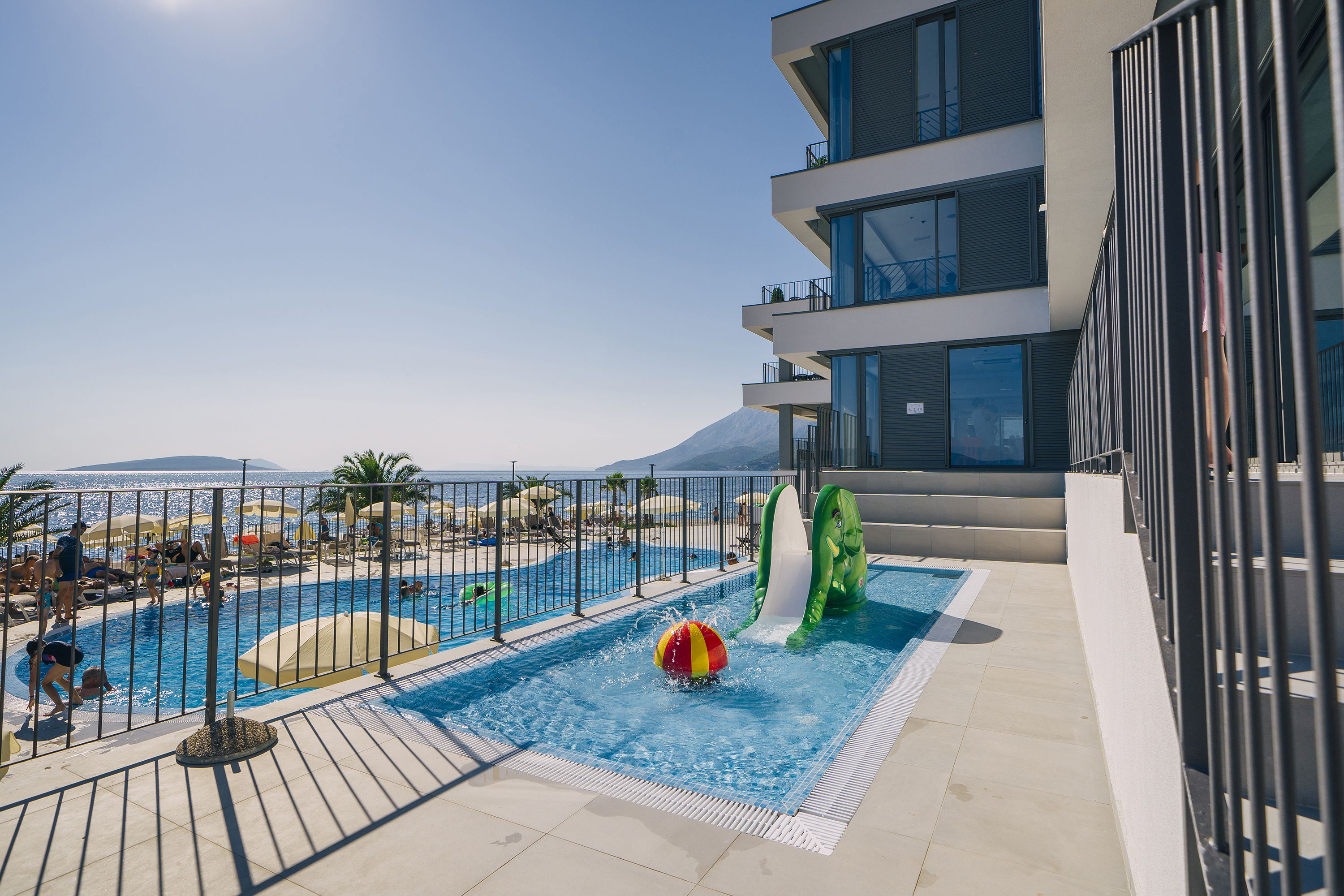 Morenia Beach Resort 20