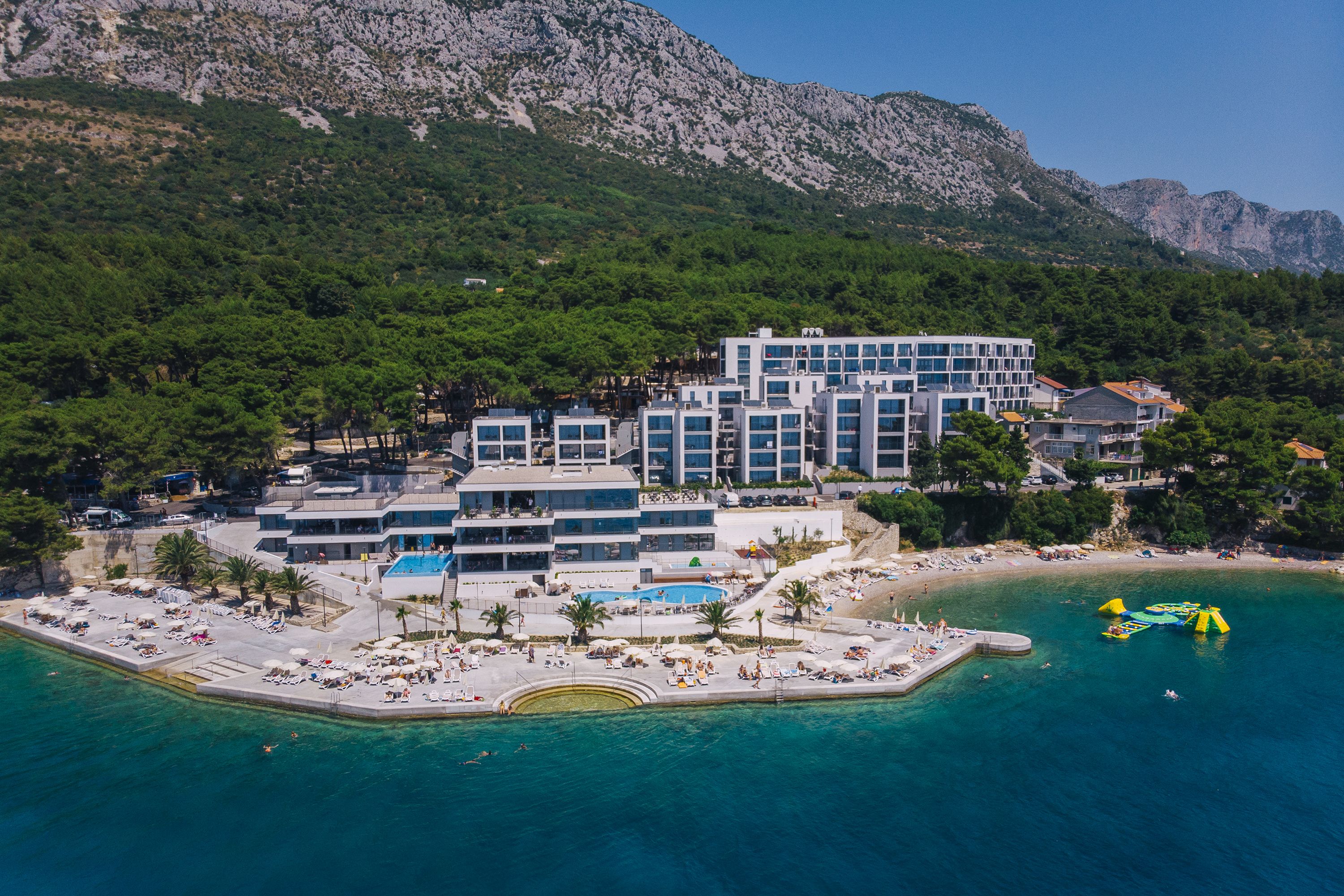 Morenia Beach Resort 8