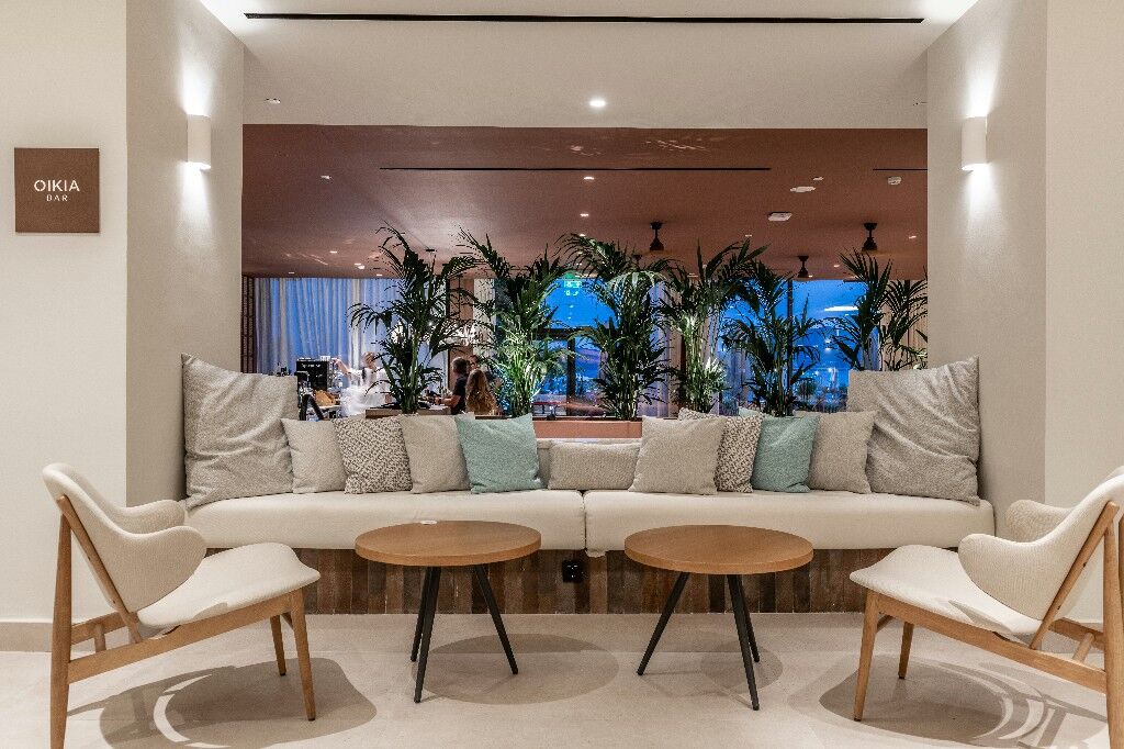 Domes Aulus Zante, Autograph Collection 21