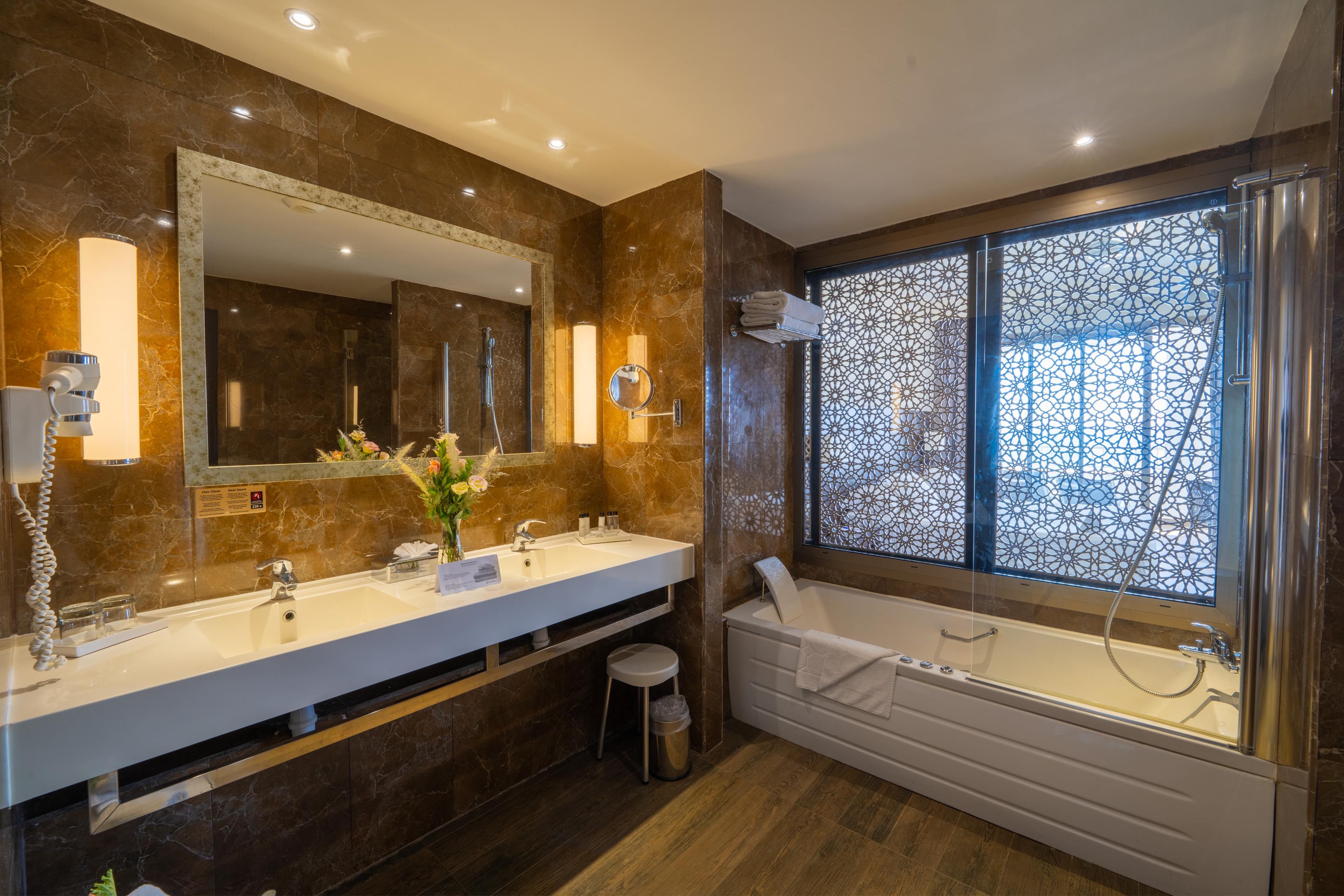 Barcelo Concorde Green Park Palace 8