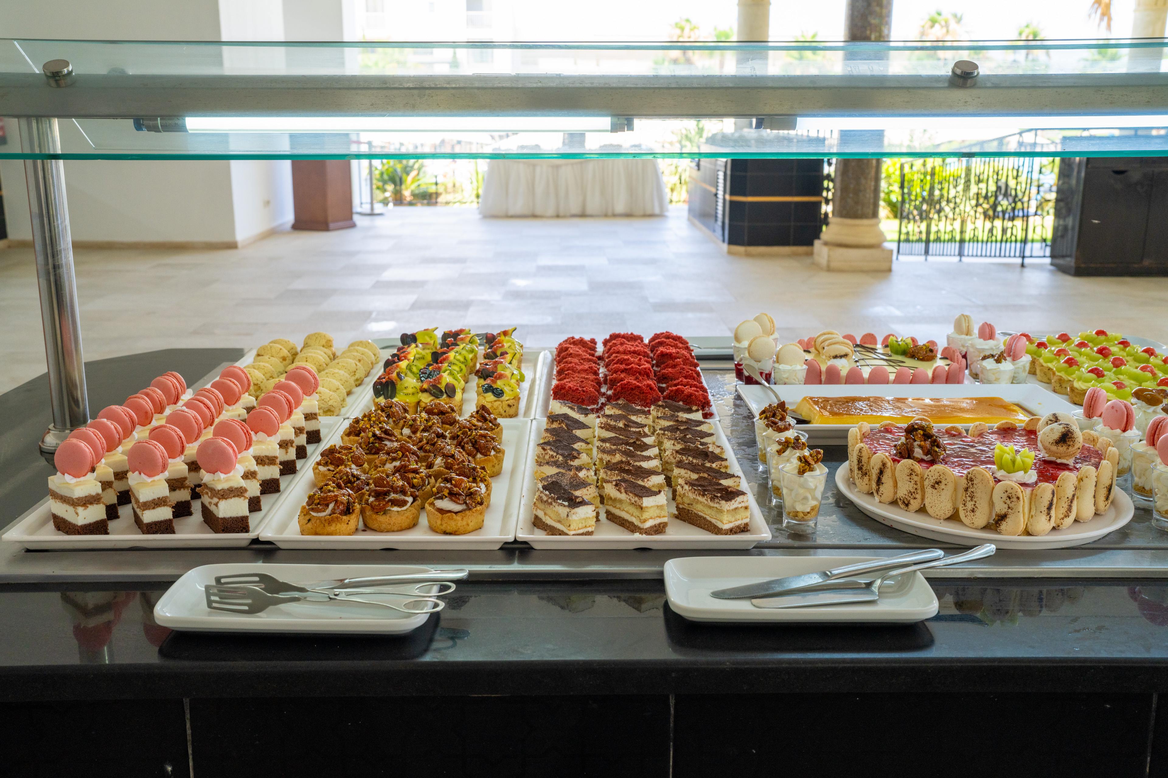 Barcelo Concorde Green Park Palace 13