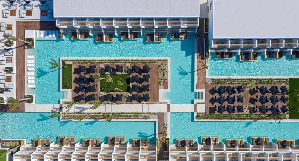 Hotel D'Andrea Lagoon All Suites 6