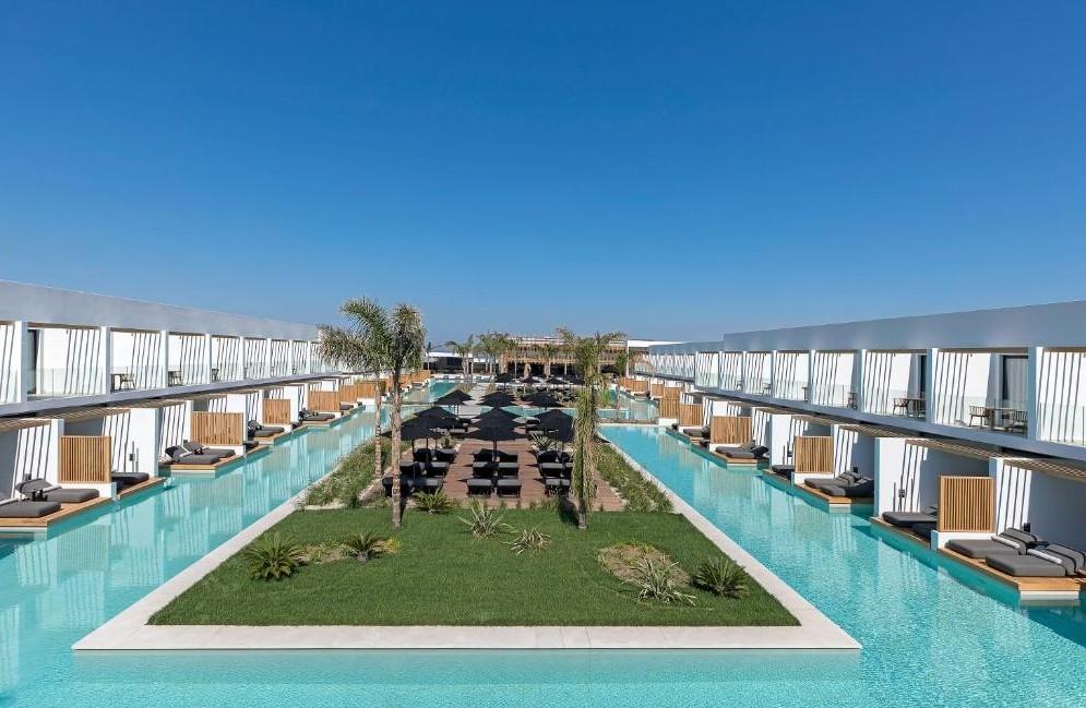 Hotel D'Andrea Lagoon All Suites 5