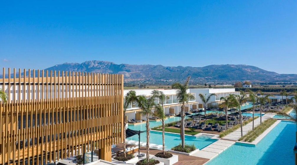 Hotel D'Andrea Lagoon All Suites 1