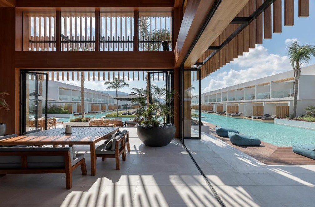 Hotel D'Andrea Lagoon All Suites 9