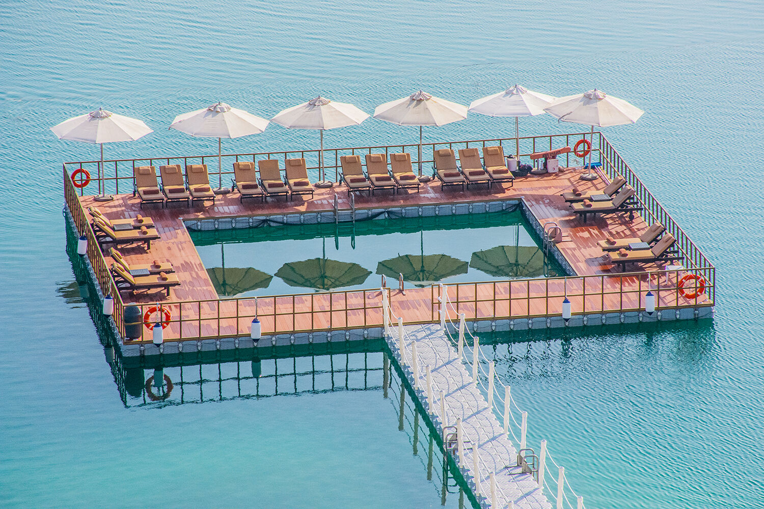 The Bay Club - DoubleTree by Hilton Resort & Spa Marjan Island - 22 Popup navigation