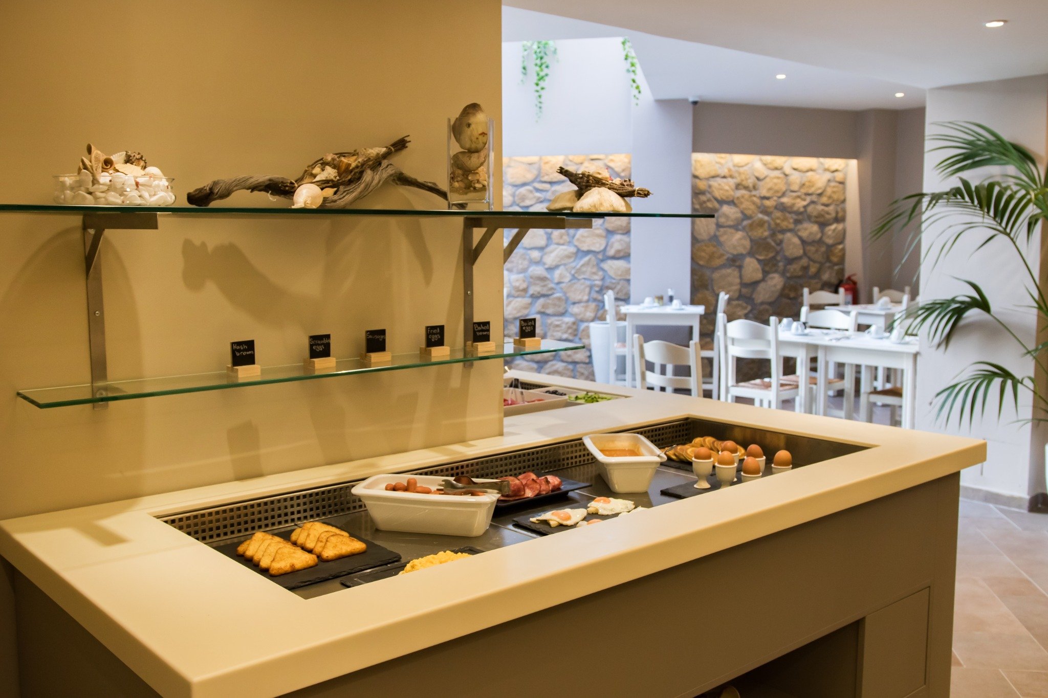 Parasol Luxury Hotel & Suites  4