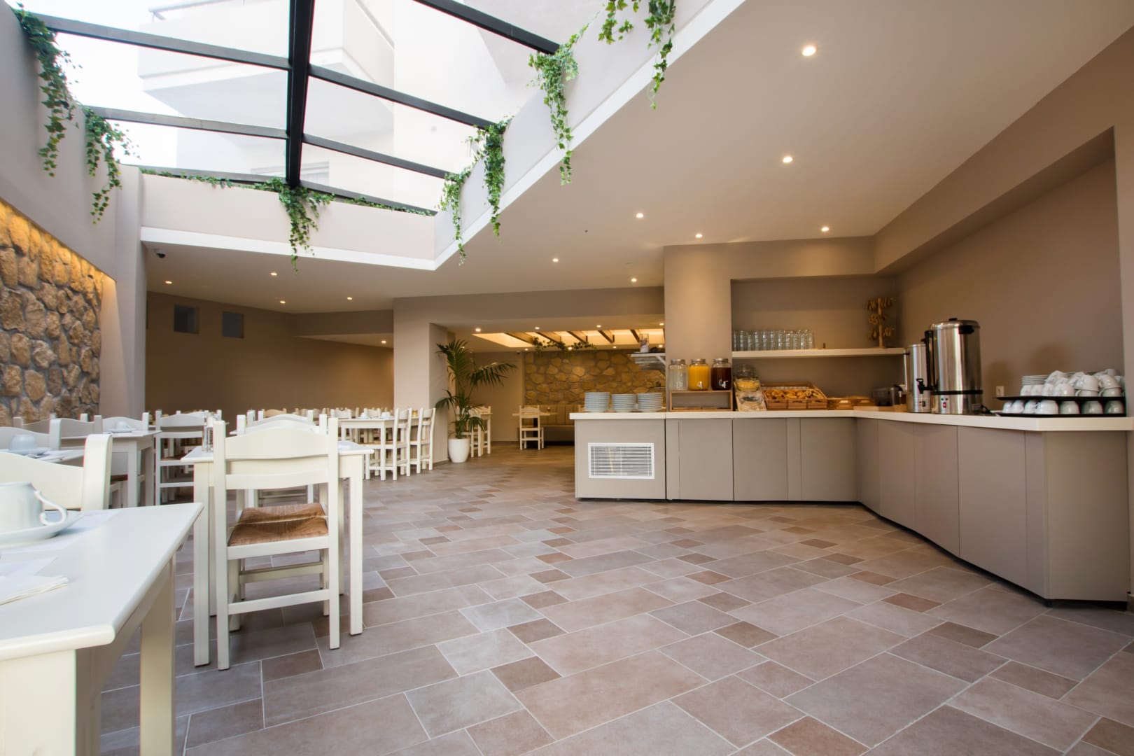 Parasol Luxury Hotel & Suites  17