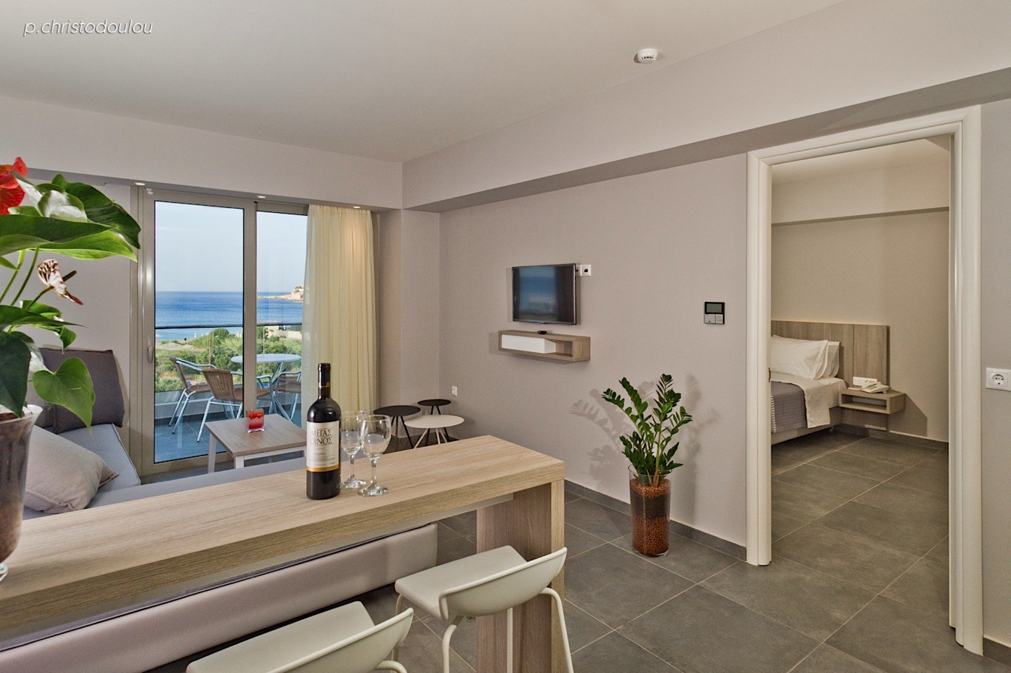 Parasol Luxury Hotel & Suites  10