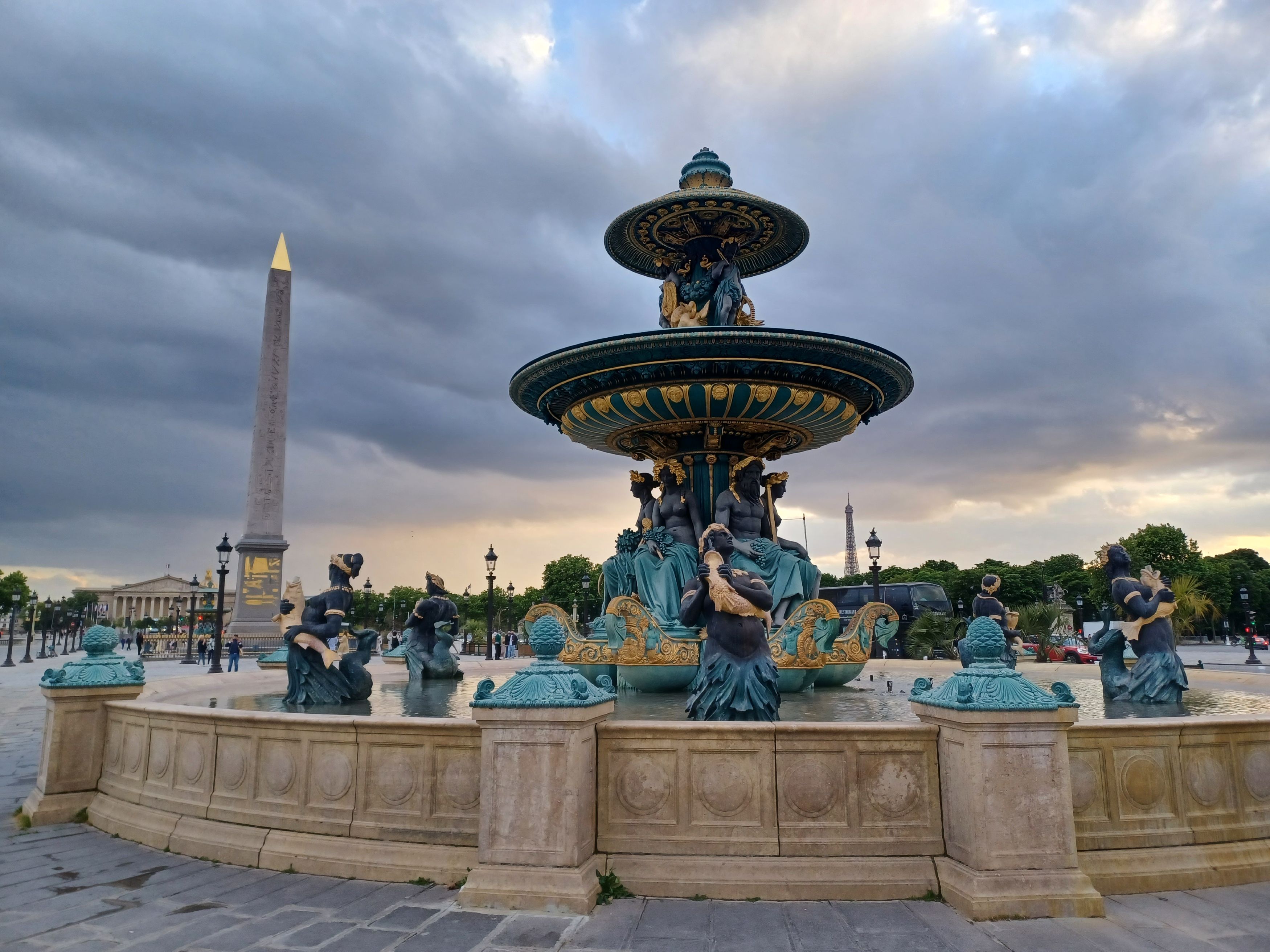 Potulky Parížom - let 34