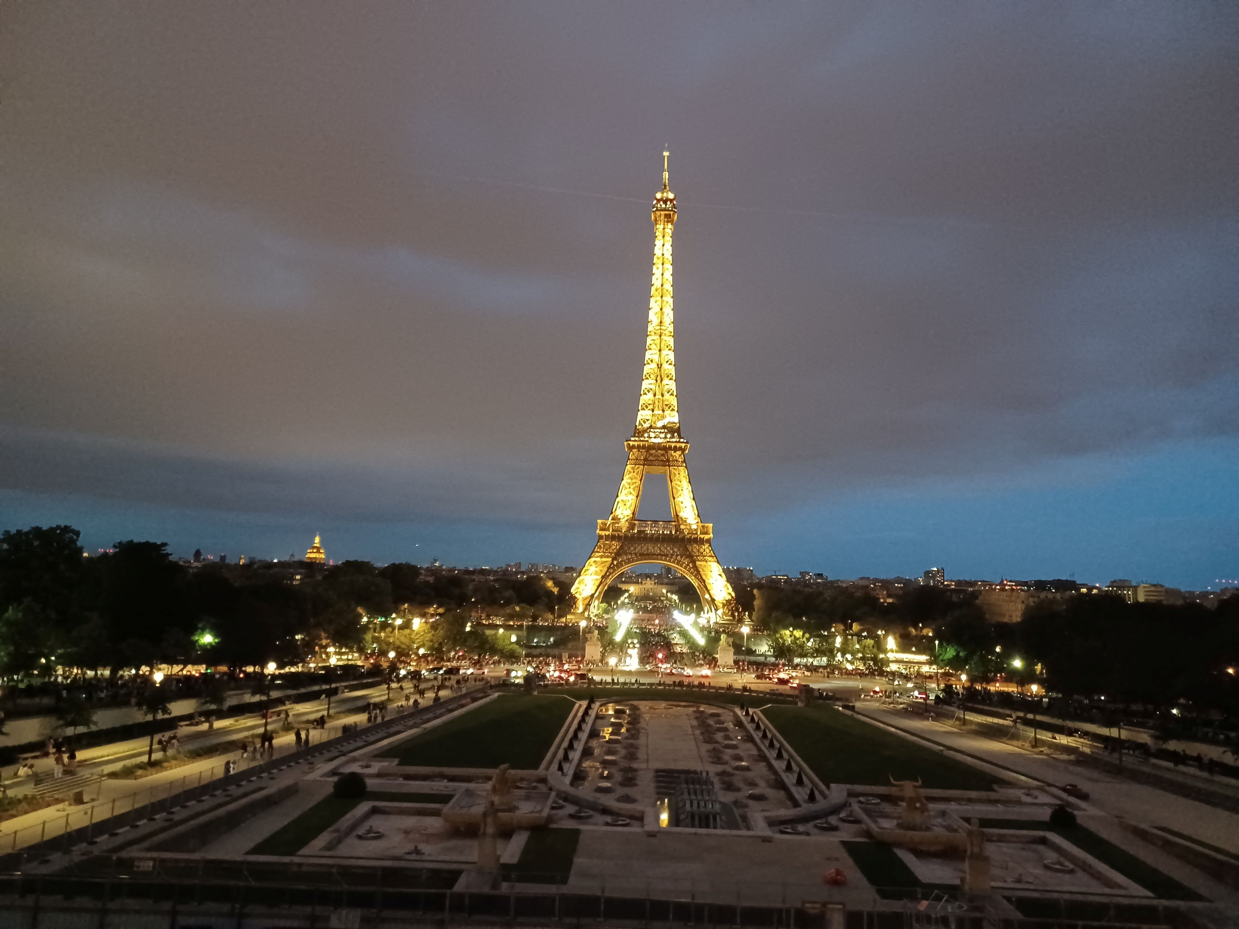 Potulky Parížom - let 37