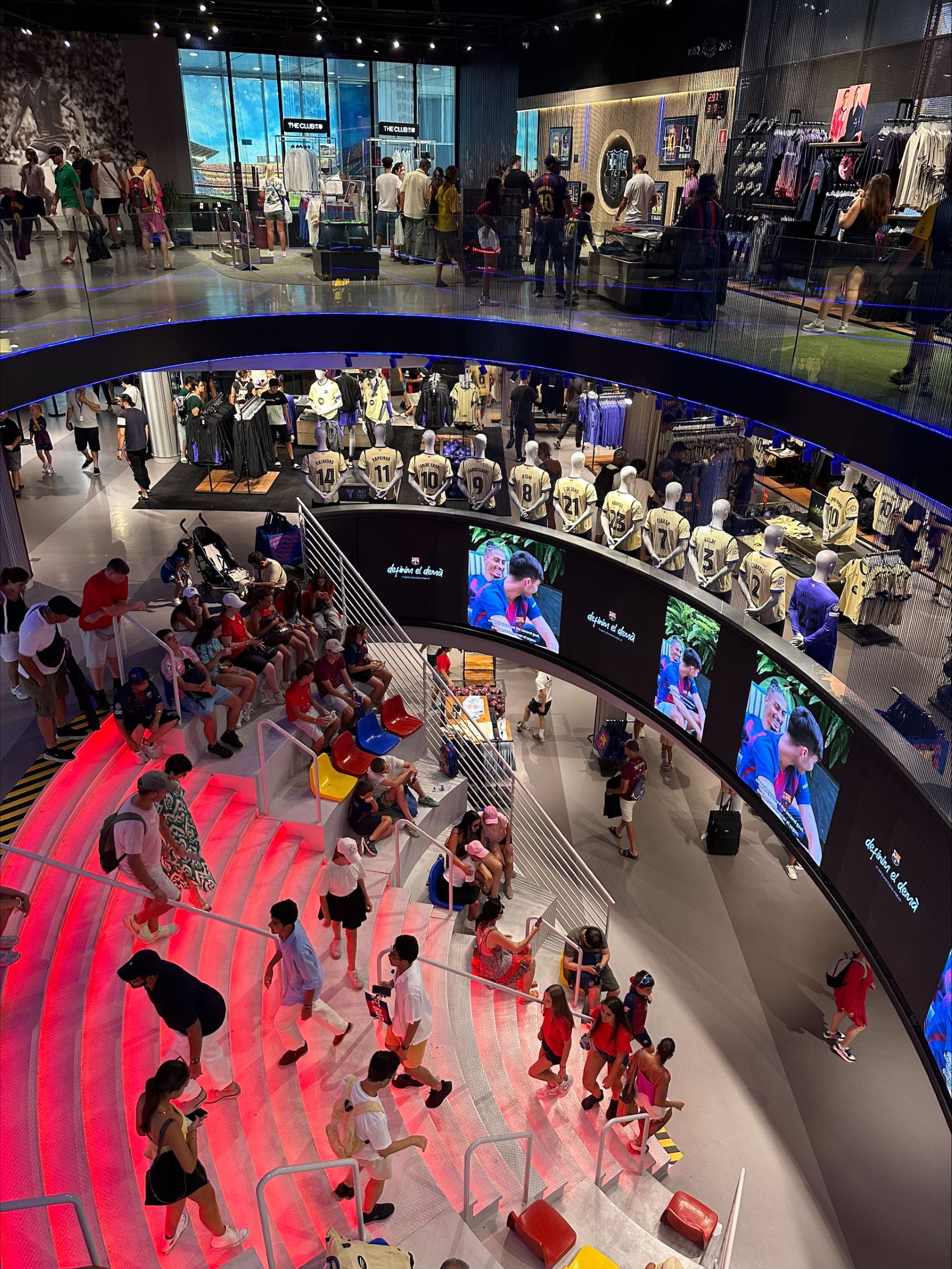 Barcelona - FC Barcelona alebo Gaudí 15