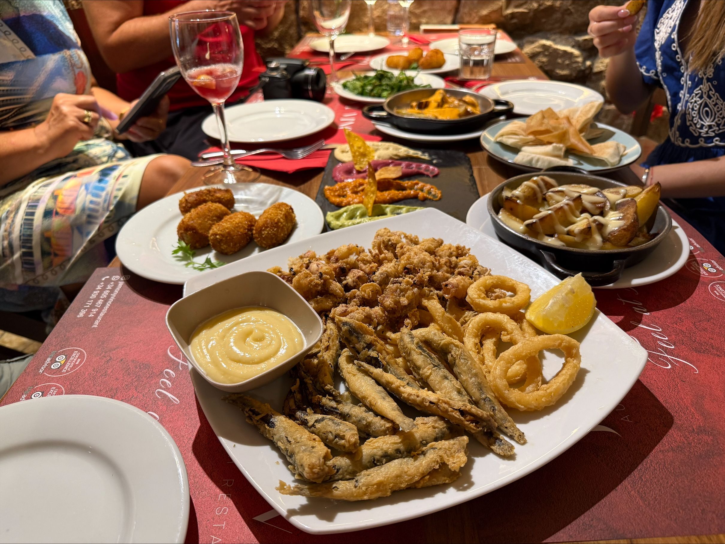 Barcelona - FC Barcelona alebo Gaudí 12